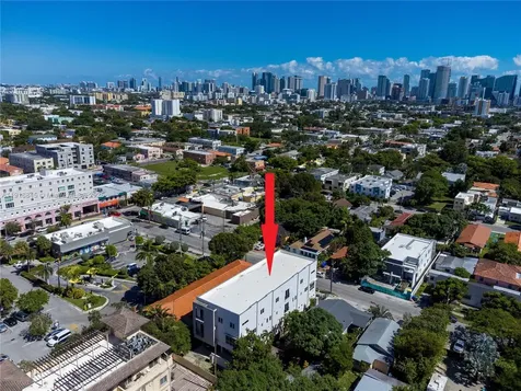 850 SW 14th Avenue Miami FL 33135