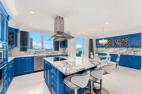 5025 Collins Avenue Miami Beach FL 33140