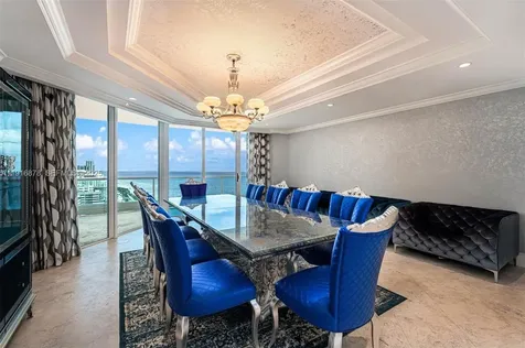 5025 Collins Avenue Miami Beach FL 33140