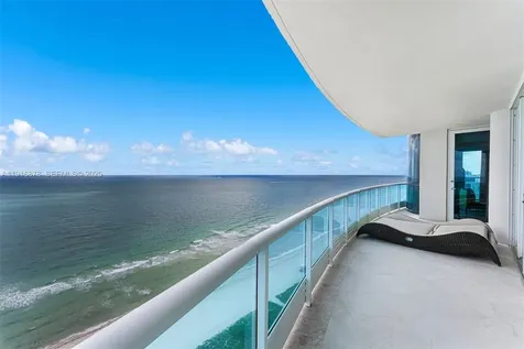 5025 Collins Avenue Miami Beach FL 33140