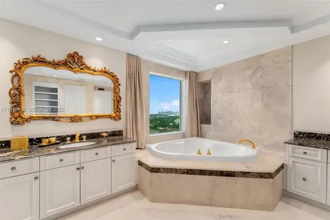 5025 Collins Avenue Miami Beach FL 33140
