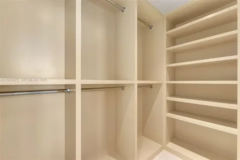 5025 Collins Avenue Miami Beach FL 33140
