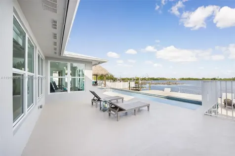 1733 Sunrise Drive Big Pine FL 33043