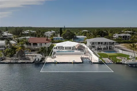 1733 Sunrise Drive Big Pine FL 33043