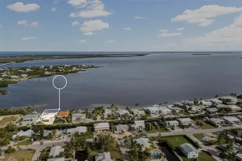 1733 Sunrise Drive Big Pine FL 33043
