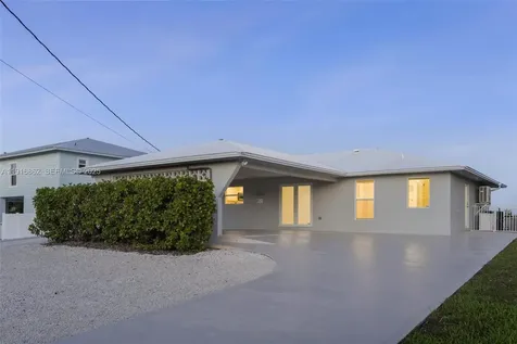 1733 Sunrise Drive Big Pine FL 33043