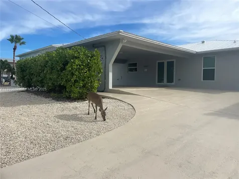 1733 Sunrise Drive Big Pine FL 33043