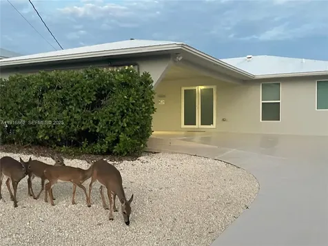 1733 Sunrise Drive Big Pine FL 33043