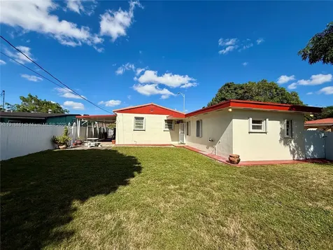 174 E 41st Street Hialeah FL 33013