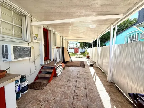 174 E 41st Street Hialeah FL 33013