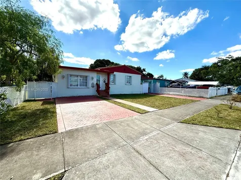 174 E 41st Street Hialeah FL 33013
