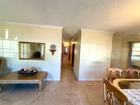 174 E 41st Street Hialeah FL 33013