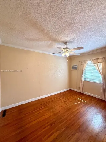 174 E 41st Street Hialeah FL 33013