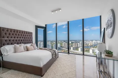 18555 Collins Avenue Sunny Isles Beach FL 33160