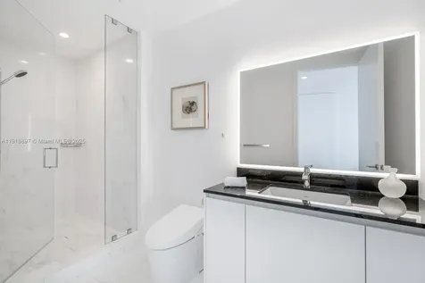 18555 Collins Avenue Sunny Isles Beach FL 33160