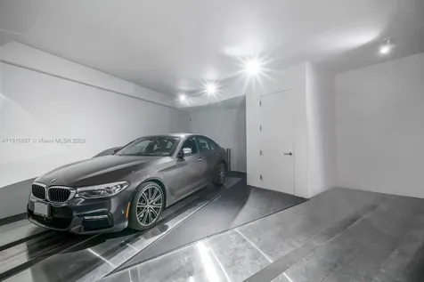 18555 Collins Avenue Sunny Isles Beach FL 33160