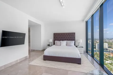 18555 Collins Avenue Sunny Isles Beach FL 33160