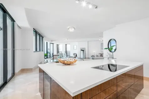 18555 Collins Avenue Sunny Isles Beach FL 33160