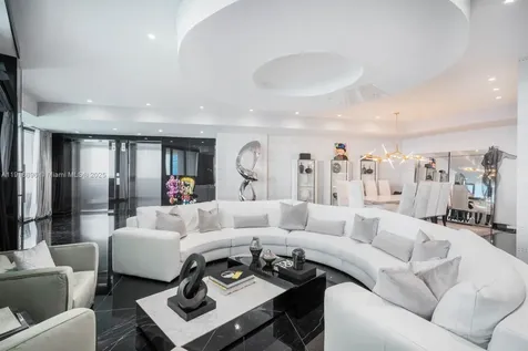 18555 Collins Avenue Sunny Isles Beach FL 33160