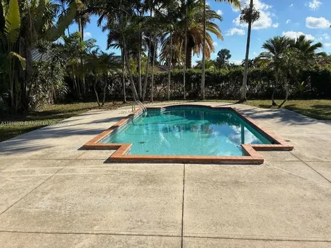 14930 SW 157th Terrace Miami FL 33187