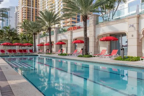 17975 Collins Avenue Sunny Isles Beach FL 33160