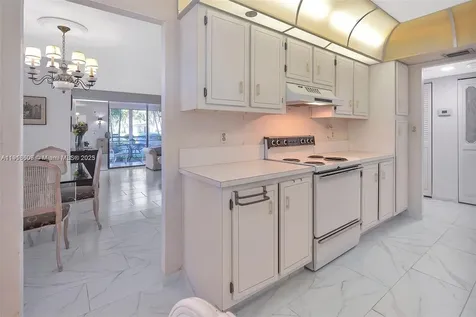 1300 Saint Charles Place Pembroke Pines FL 33026