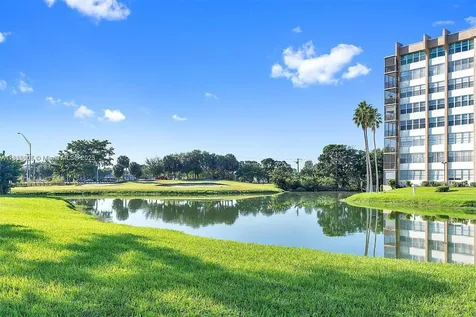1300 Saint Charles Place Pembroke Pines FL 33026