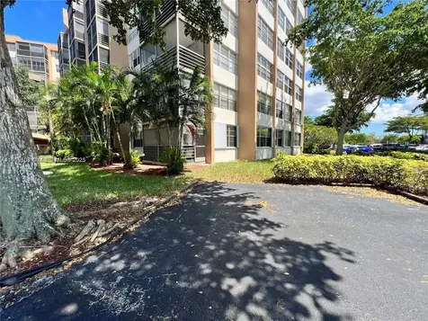 1300 Saint Charles Place Pembroke Pines FL 33026