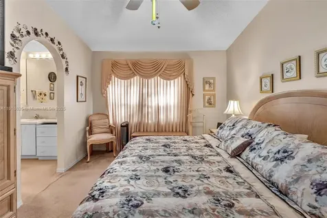 6402 SW 113th Avenue Miami FL 33173