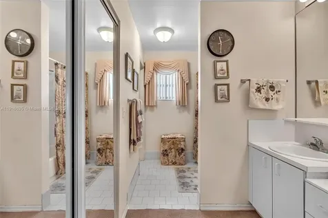 6402 SW 113th Avenue Miami FL 33173