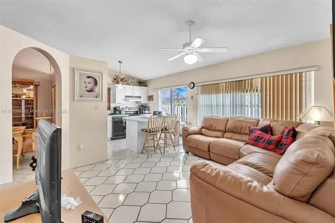 6402 SW 113th Avenue Miami FL 33173