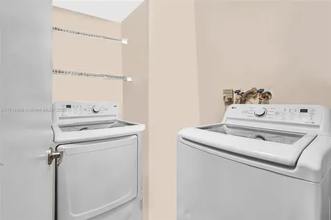 6402 SW 113th Avenue Miami FL 33173