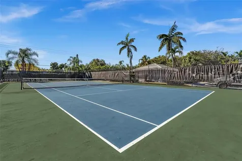 6402 SW 113th Avenue Miami FL 33173