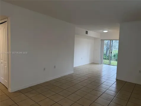 2199 NW 77th Way Pembroke Pines FL 33024