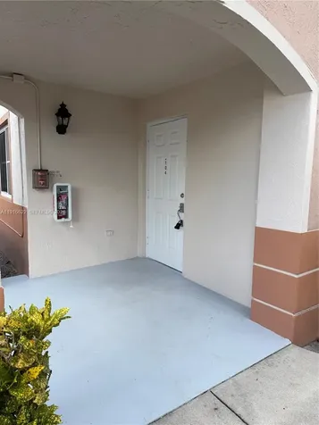 2199 NW 77th Way Pembroke Pines FL 33024