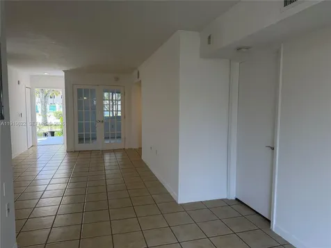 2199 NW 77th Way Pembroke Pines FL 33024