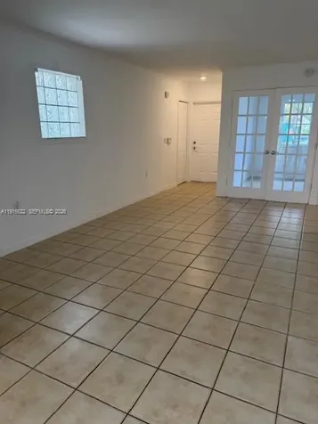 2199 NW 77th Way Pembroke Pines FL 33024