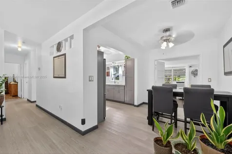 1690 NE 161st Street North Miami Beach FL 33162