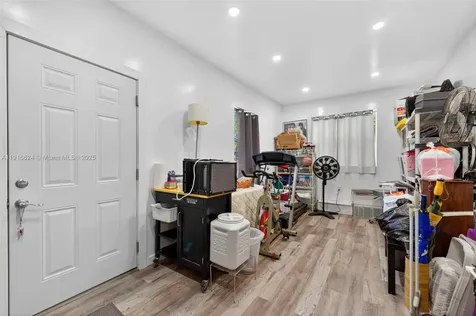 1690 NE 161st Street North Miami Beach FL 33162