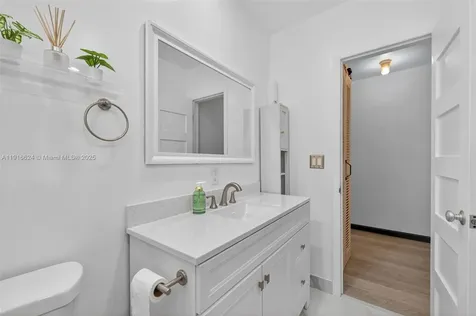1690 NE 161st Street North Miami Beach FL 33162