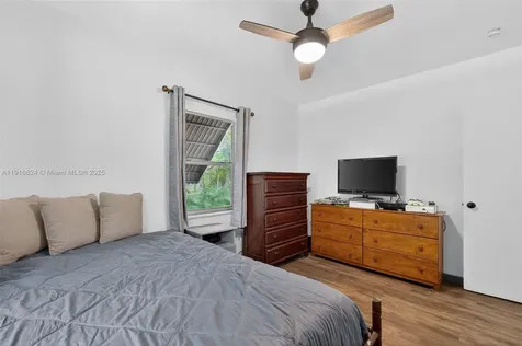 1690 NE 161st Street North Miami Beach FL 33162