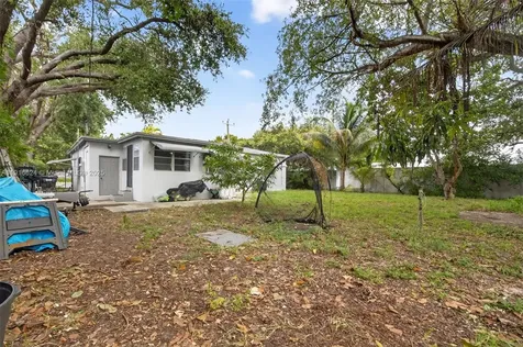 1690 NE 161st Street North Miami Beach FL 33162