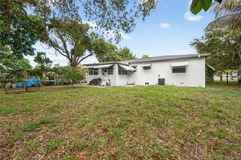1690 NE 161st Street North Miami Beach FL 33162
