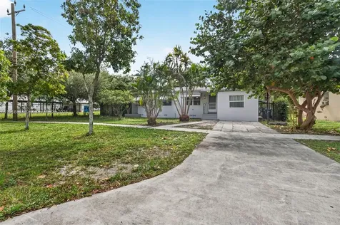 1690 NE 161st Street North Miami Beach FL 33162