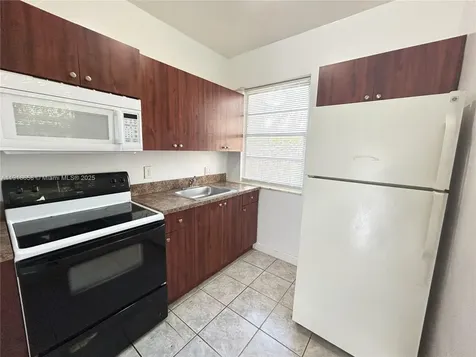 667 NE 86th Street Miami FL 33138