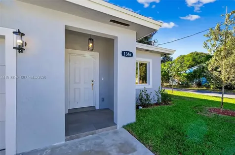 1346 NW 44th Street Miami FL 33142