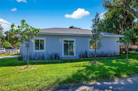 1346 NW 44th Street Miami FL 33142