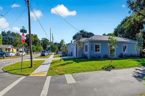 1346 NW 44th Street Miami FL 33142