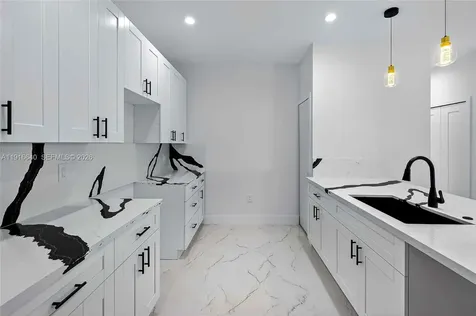 1346 NW 44th Street Miami FL 33142
