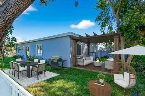 1346 NW 44th Street Miami FL 33142